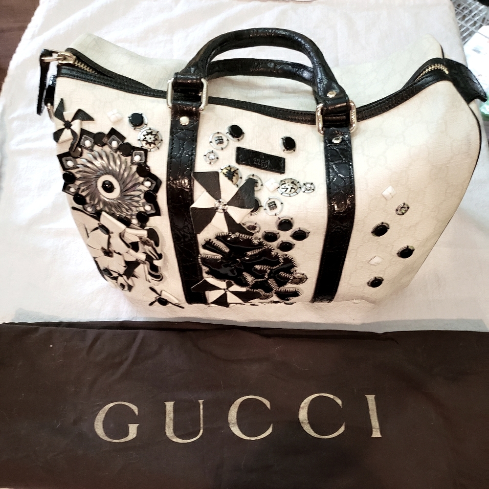 GUCCI GG Floral Appliqué Medium Joy Boston Bag
